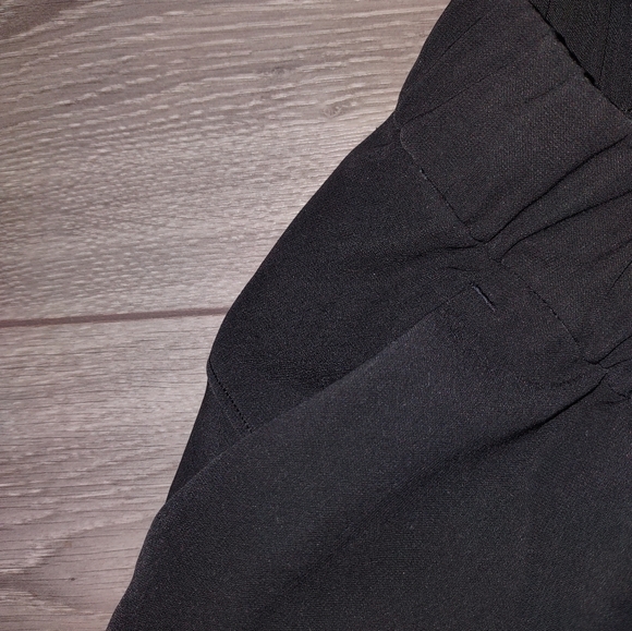 Lululemon on the fly crop pants - Picture 9 of 11